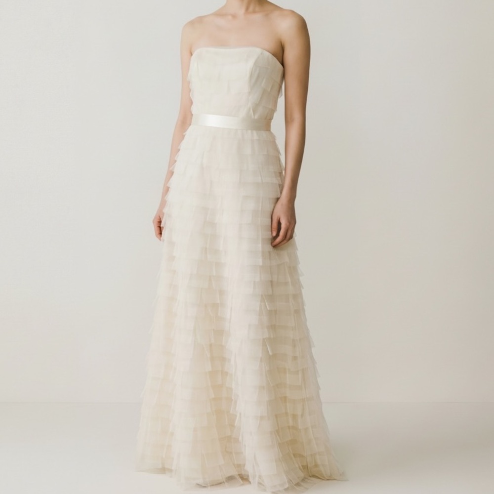 BCBG Maxazria cream Tulle Strapless Formal Gown Wedding Bride 50s Coquette Prom